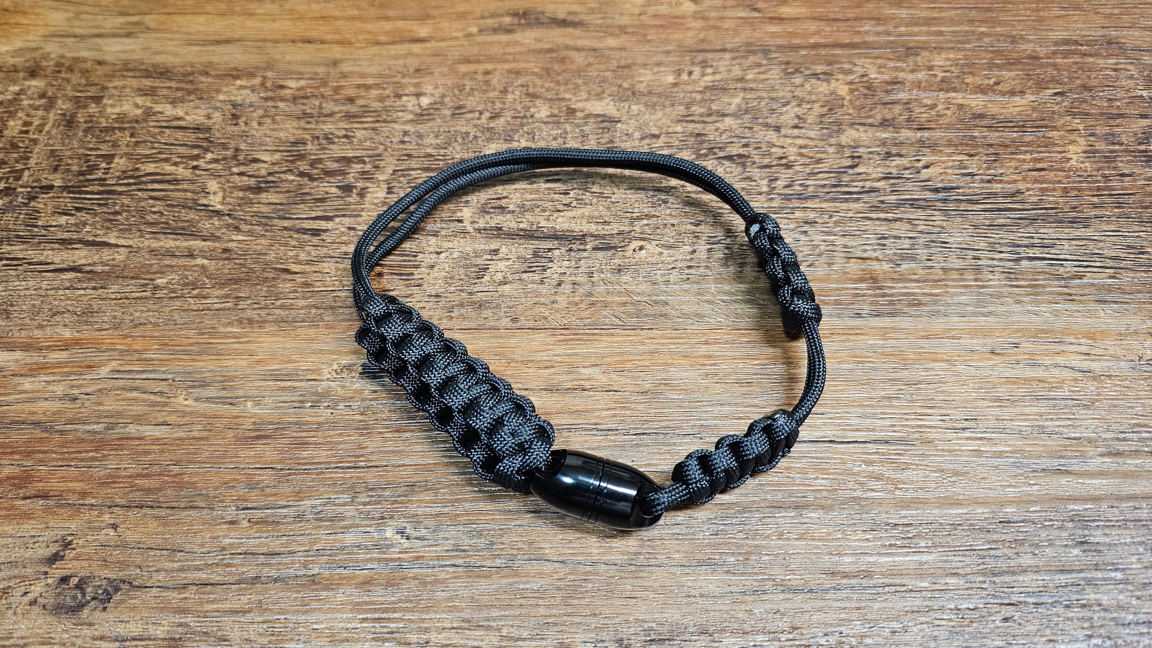 Custom Magnetic Bow Wrist Sling – Paracord with Standard Magnet