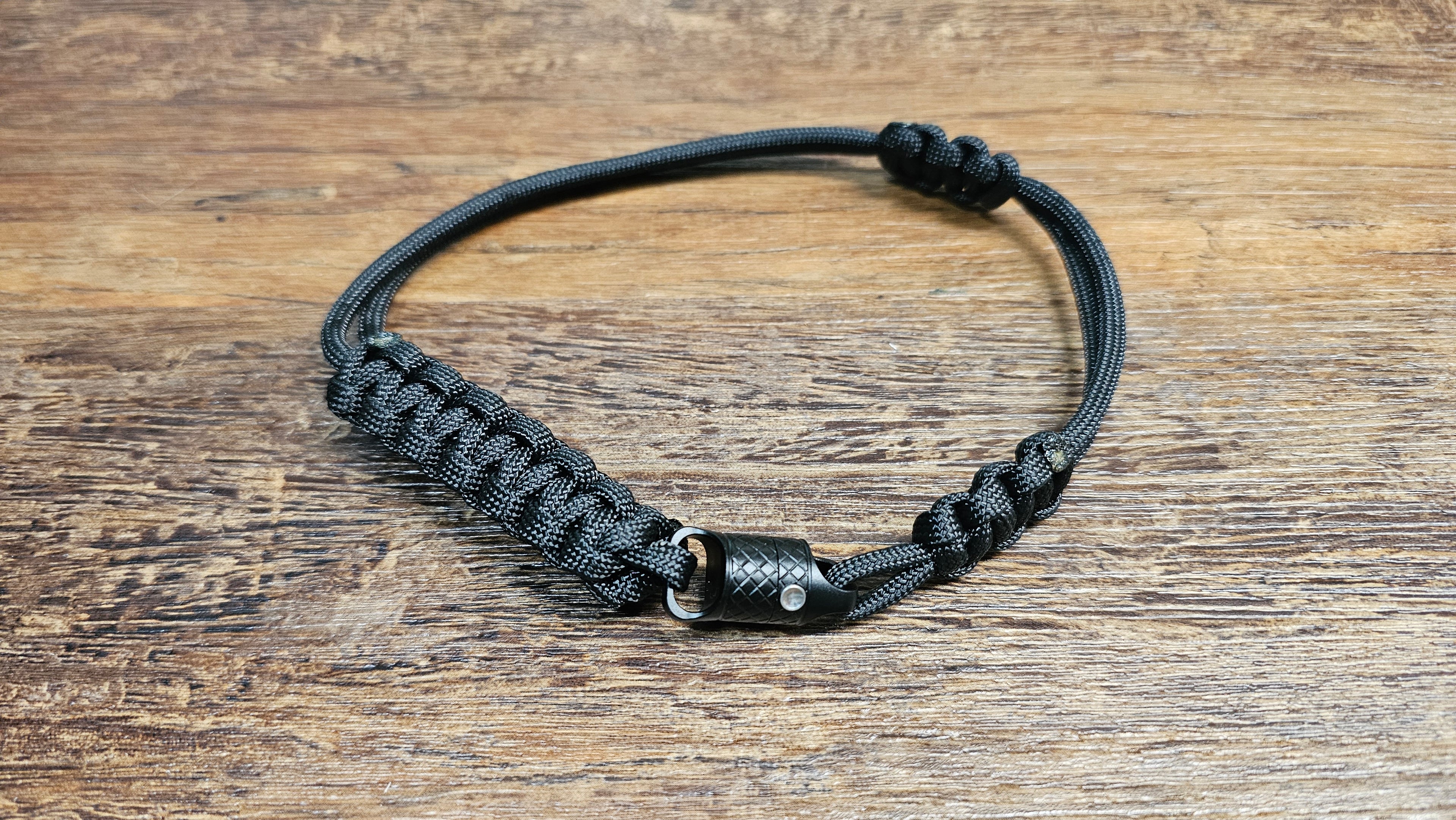 Custom Locking Magnetic Bow Wrist Sling – Paracord with Locking Magnet Included